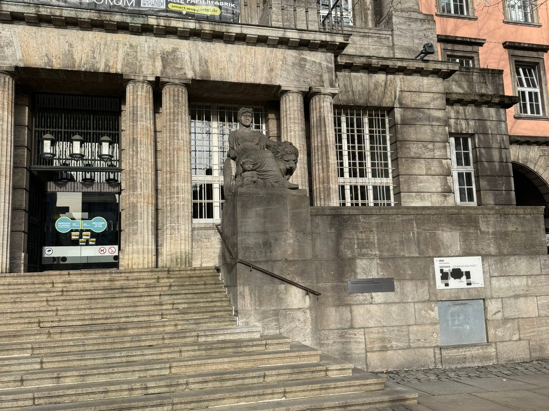 Rathaus Wuppertal-伍珀塔尔必去景点