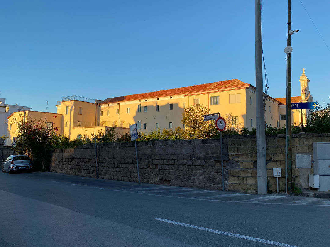 Chiesa dei Frati Cappuccini-圣阿涅洛必去景点