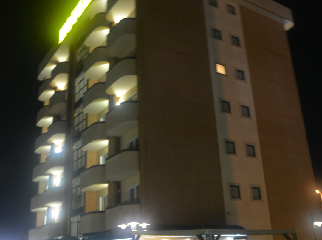 贝斯特韦斯特维泰伯酒店主图