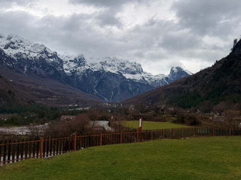 EPIC TOURS-地拉那必去景点