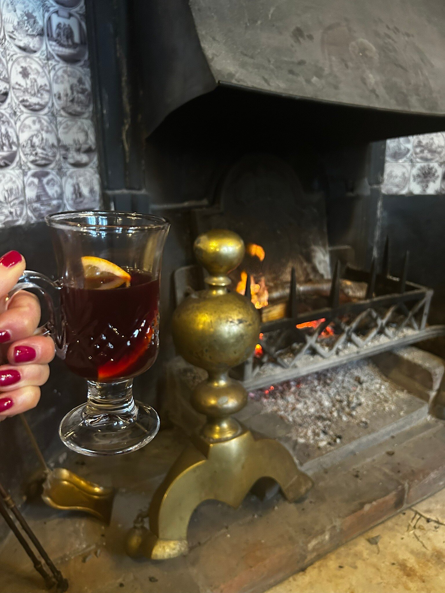 THE PIG - at Combe-官方