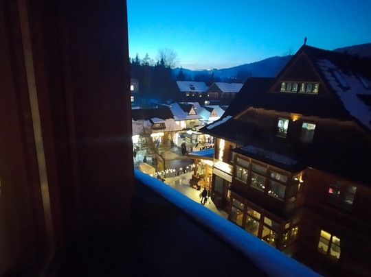 萨巴瓦酒店主图