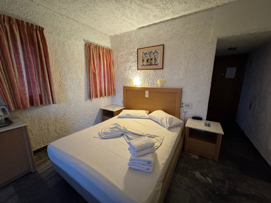 Karteros Hotel主图