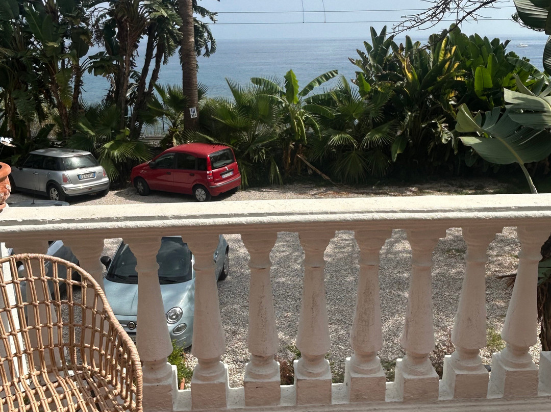 拜亚德尔西雷奈酒店主图