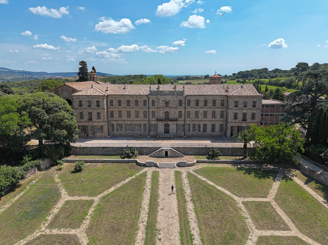 Château Abbaye De Cassan-Roujan必去景点