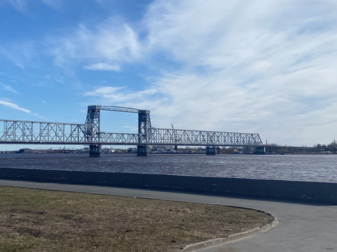 Severodvinskiy Bridge-阿尔汉格尔斯克必去景点