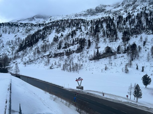 格洛克内林公寓及套房酒店-官方