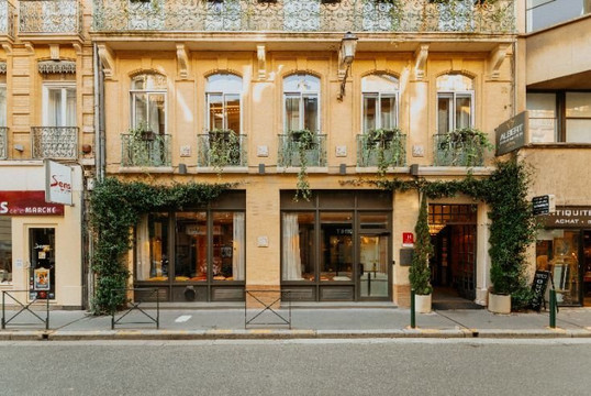 阿尔伯特一世酒店主图