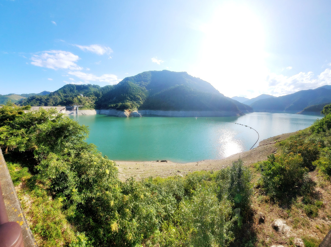 Shimokubo Dam-藤冈市必去景点