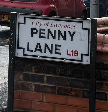 Mad Day Out Beatles Taxi Tours-利物浦必去景点