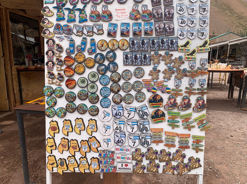 Puente del Inca-Las Cuevas必去景点