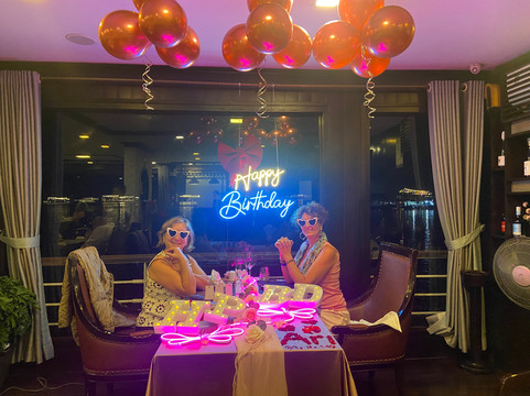 Orchid Cruises-下龙湾必去景点