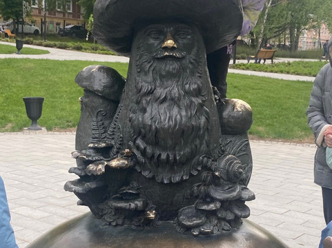 Monument Mashrooms With Eyes-Ryazan必去景点