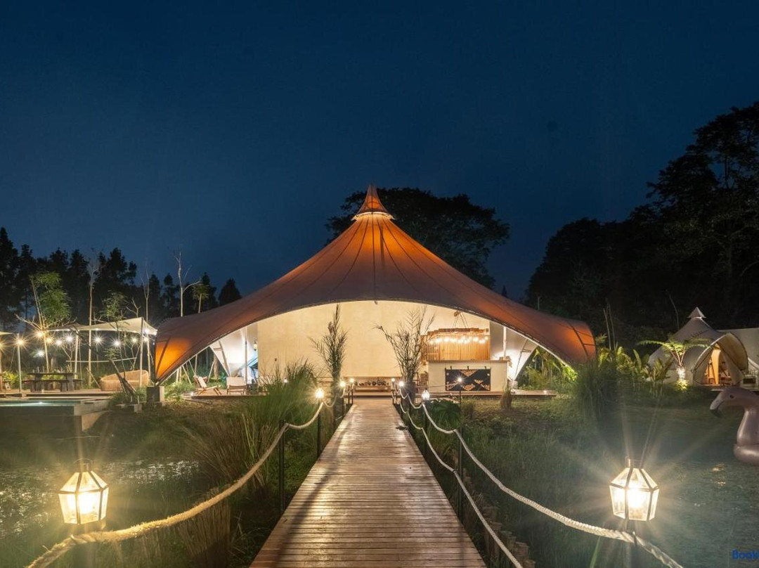 Sanctua Luxury Glamping Resort