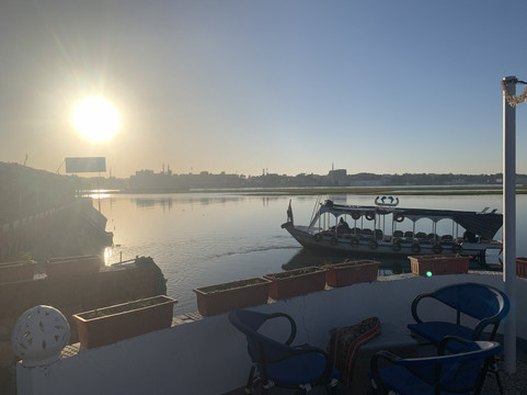 阿尔巴艾拉特酒店主图