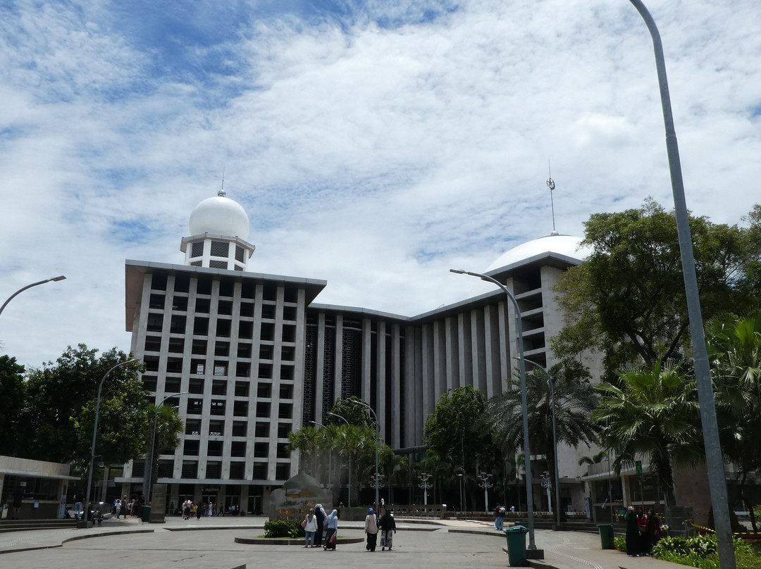伊斯蒂赫拉尔大清真寺 (Mesjid Istiqlal)-雅加达必去景点