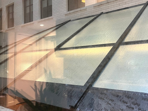 底特律毛毛虫公寓主图