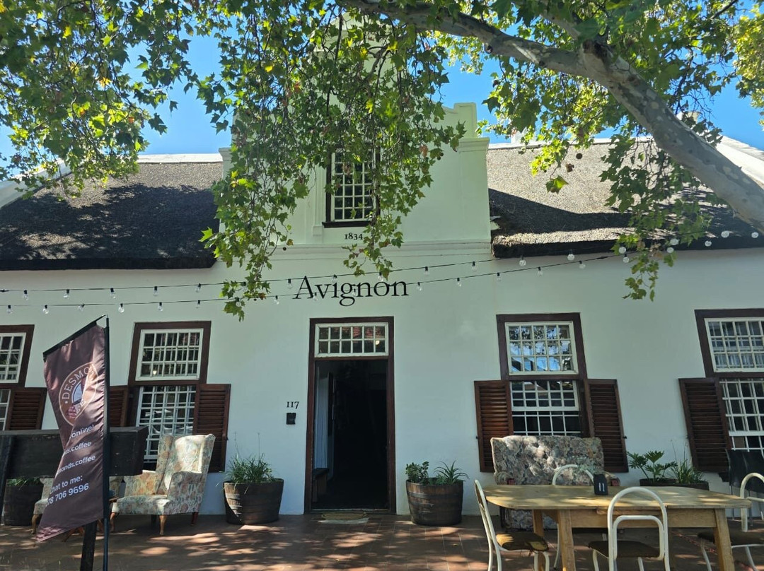 Avignon House & Cafe