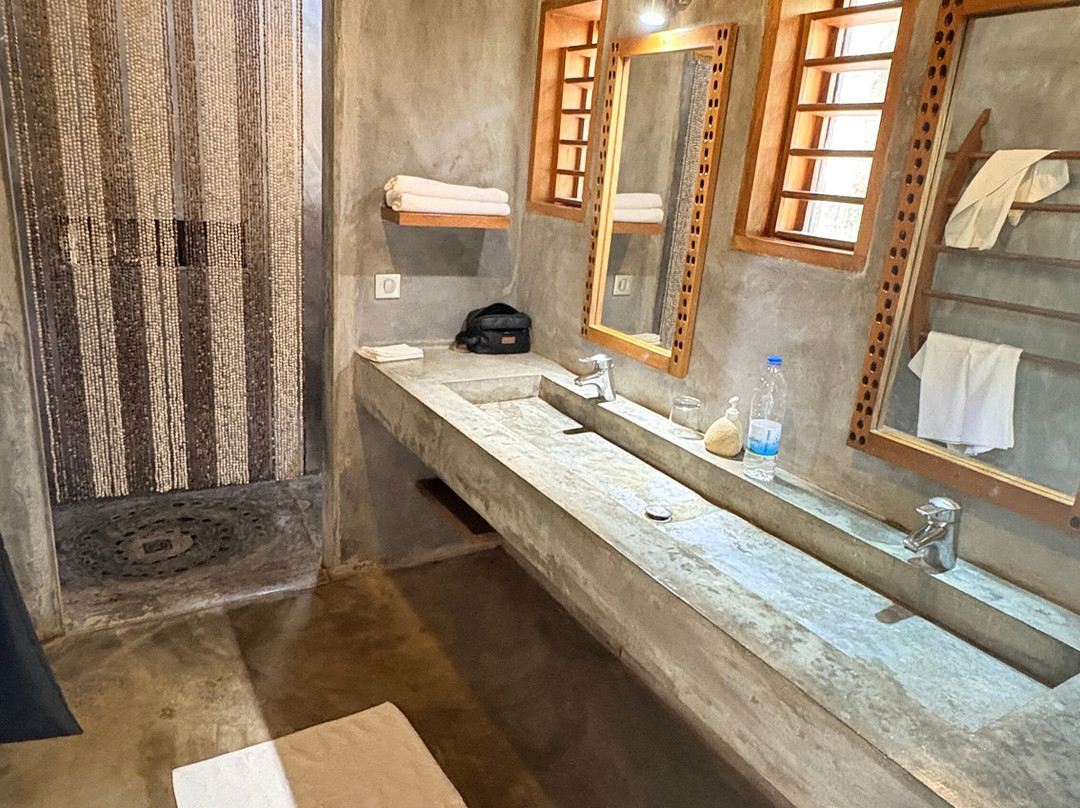 鲁尔布卢酒店主图