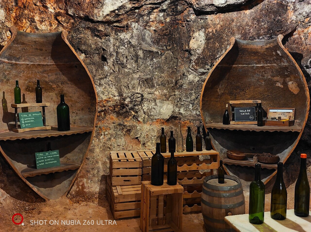 Bodegas Peral-Colmenar de Oreja必去景点