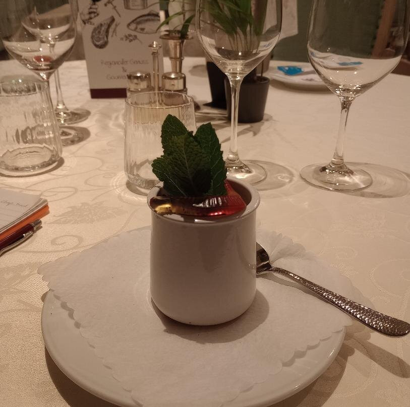 尔哈特酒店主图