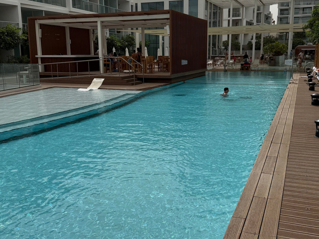 加雷基内瑞特酒店主图