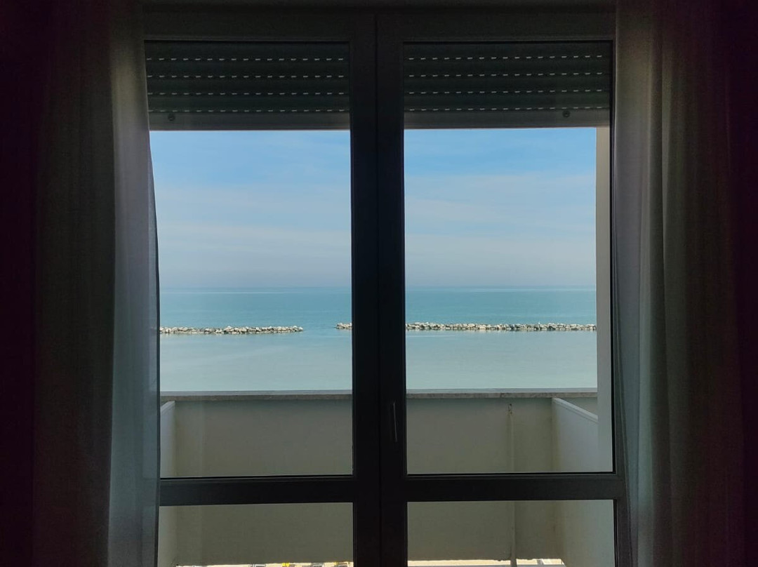 艾利欧斯酒店主图