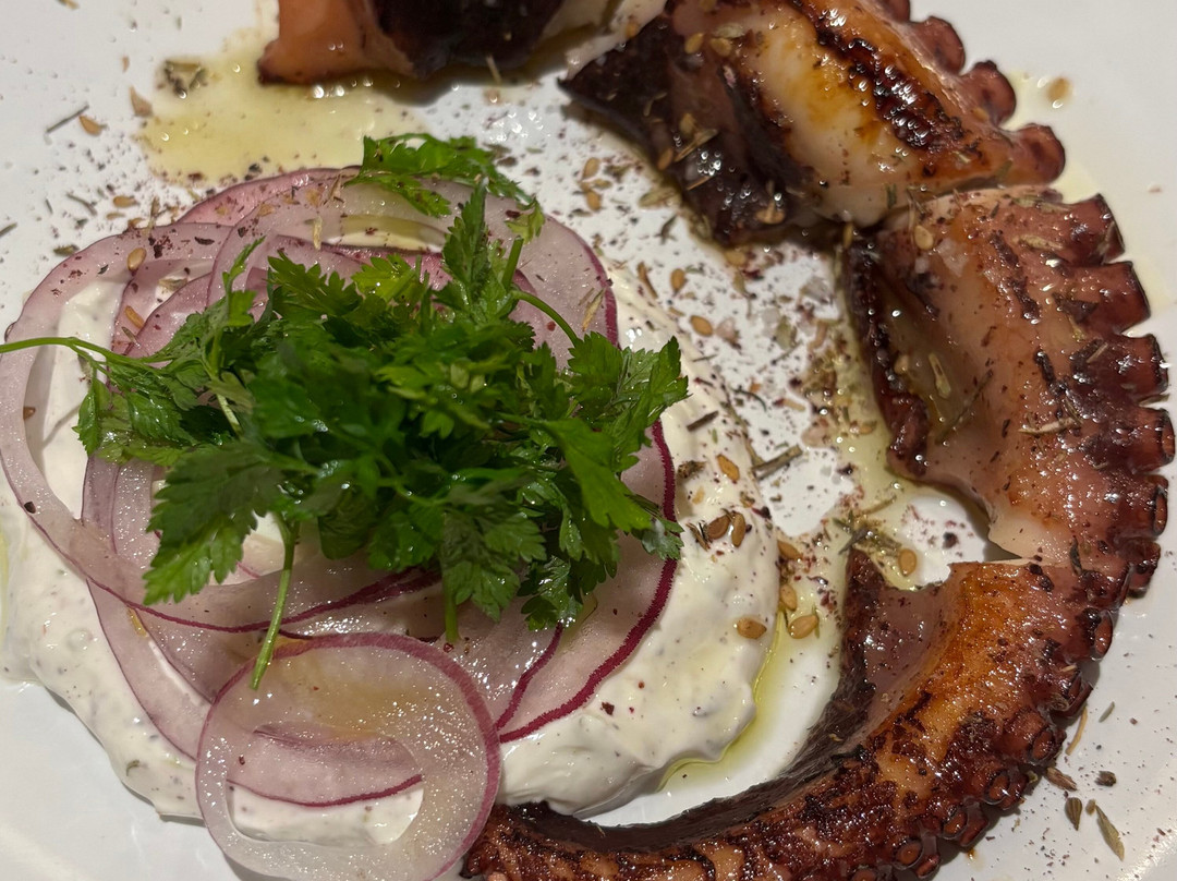 安纳西里瓦日酒店和水疗中心主图