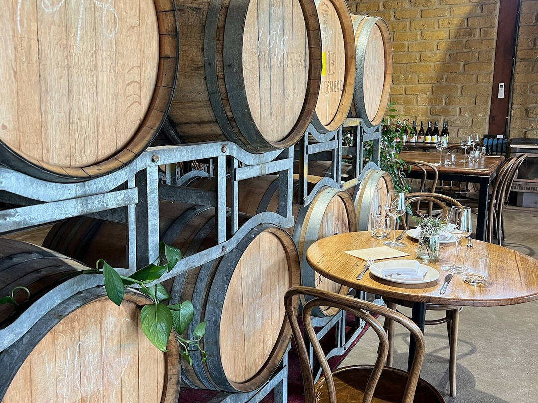 Mornington Peninsula Plunge Wine Tours-巴尔纳灵必去景点