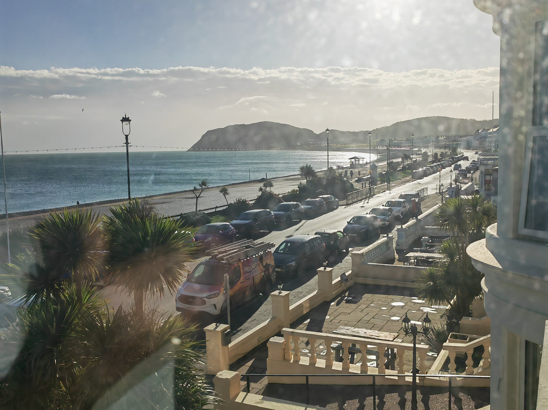 蒂奈达勒酒店主图