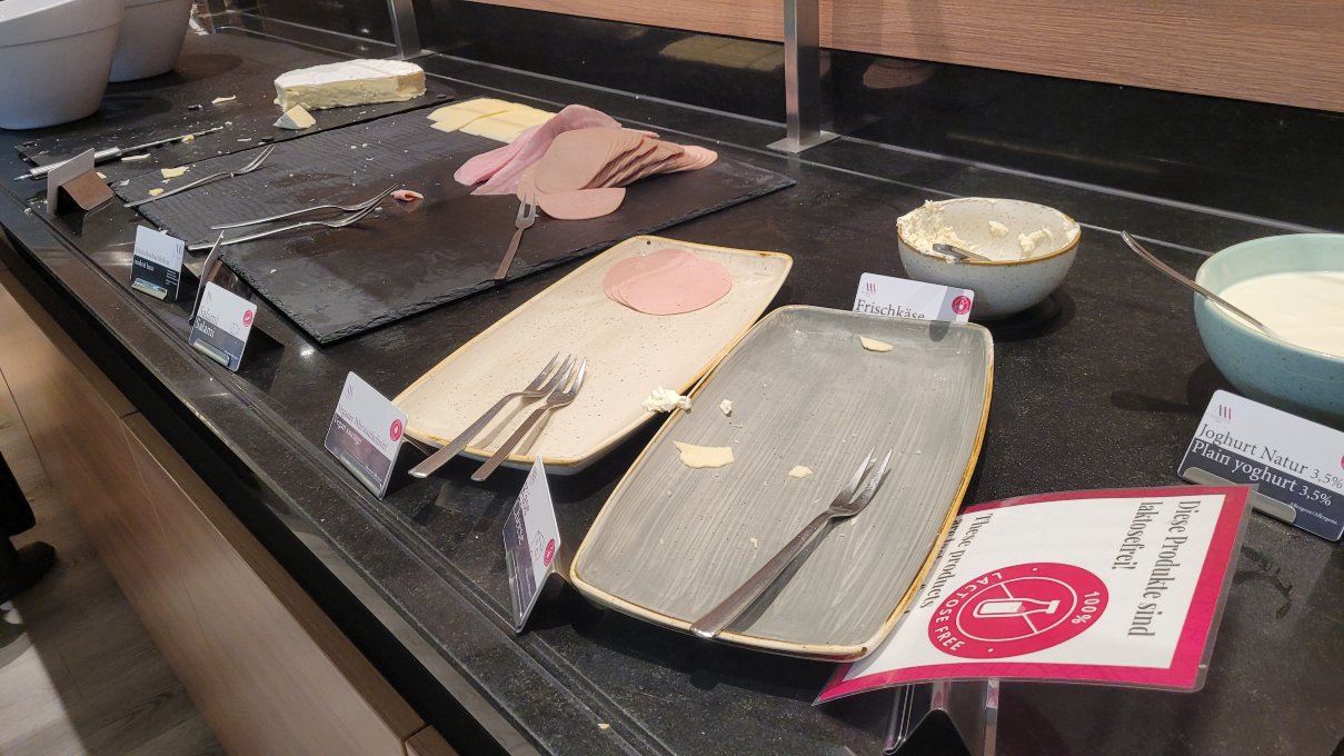 SI套房酒店-旅行者