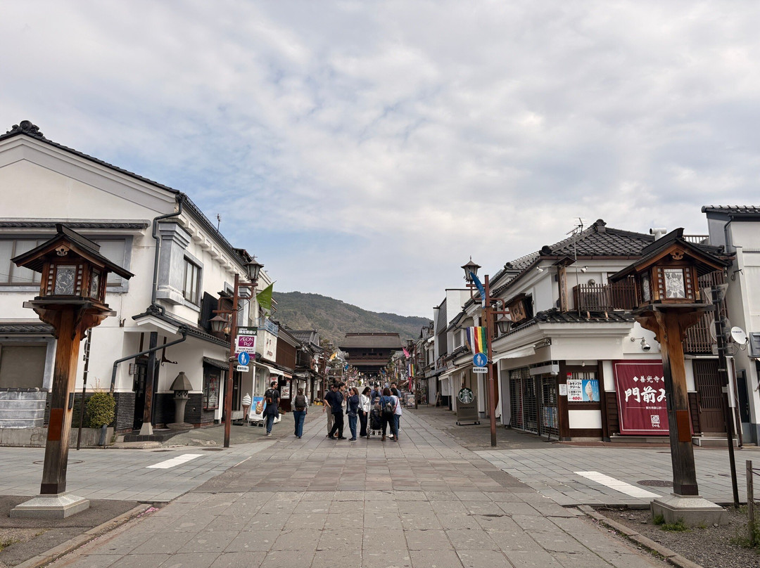 Zenko-ji Temple Nakamisedori-长野县必去景点