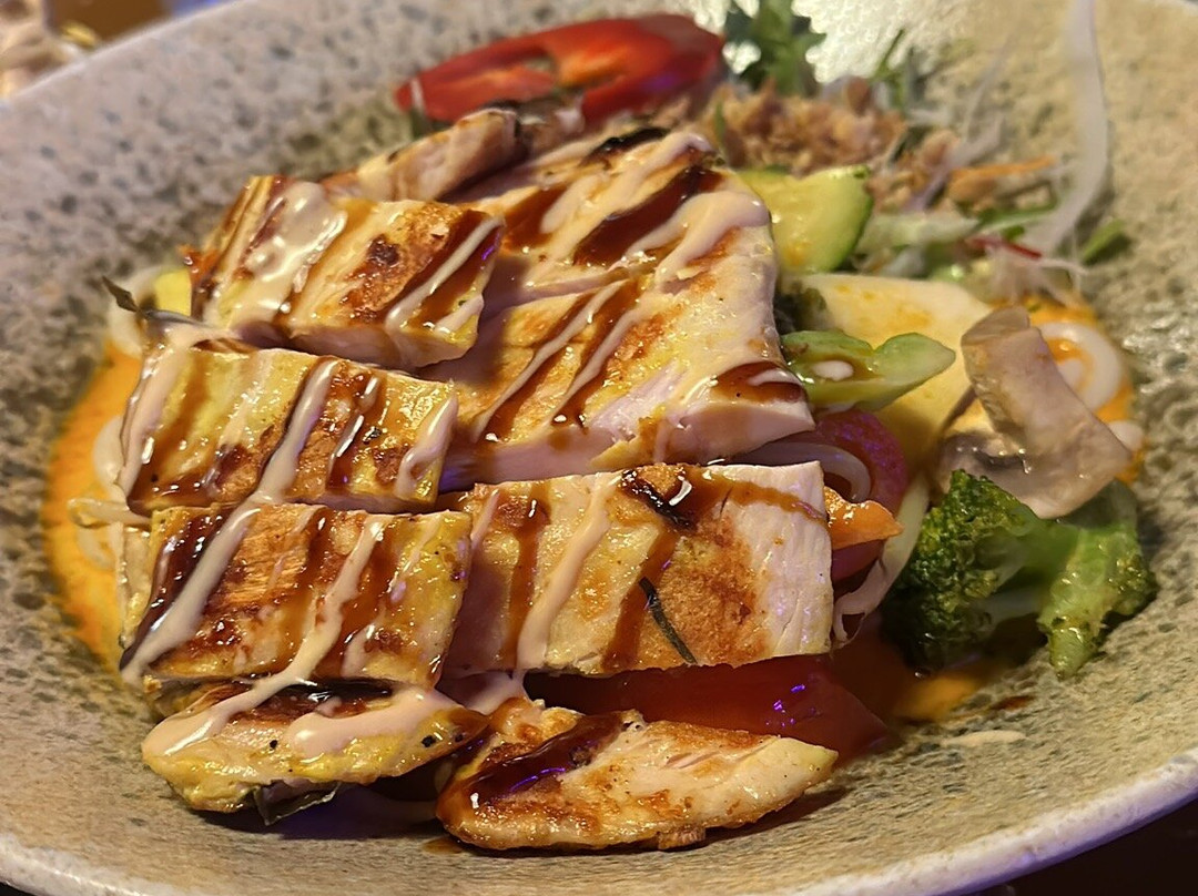 Fam. Dang Erkrath- Hausgemachte Vietnamesische Küche Mit Sushi Bar