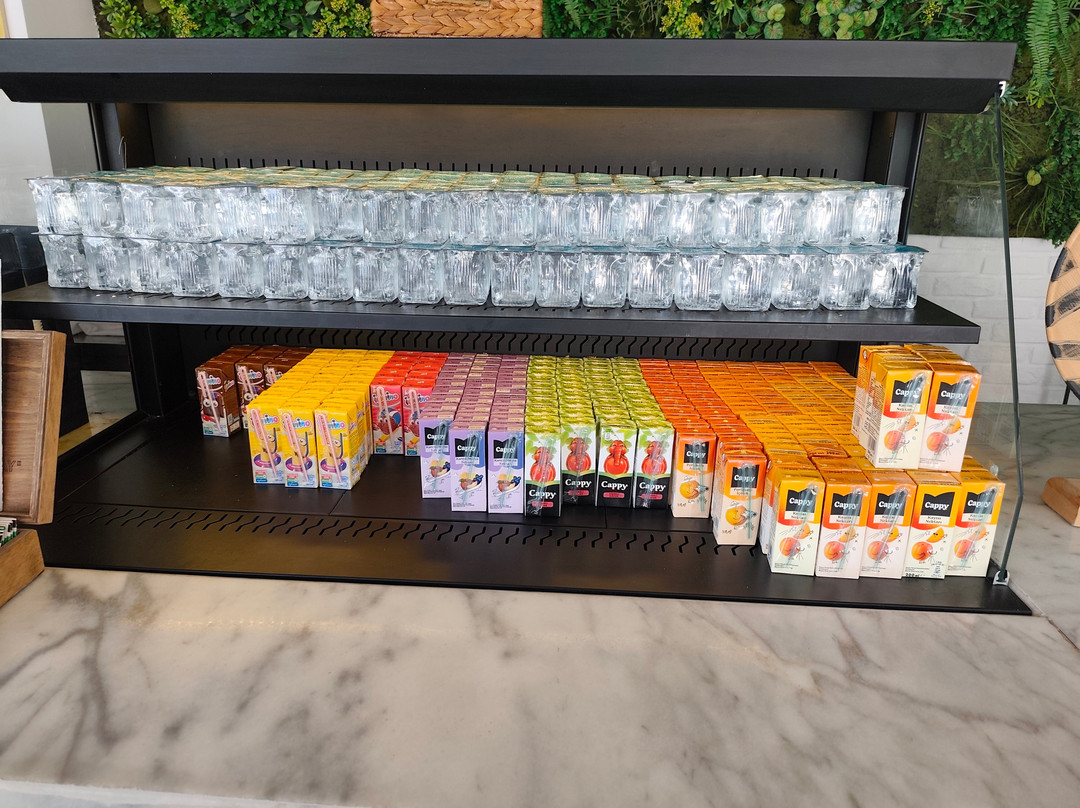 怀特城市度假酒店主图