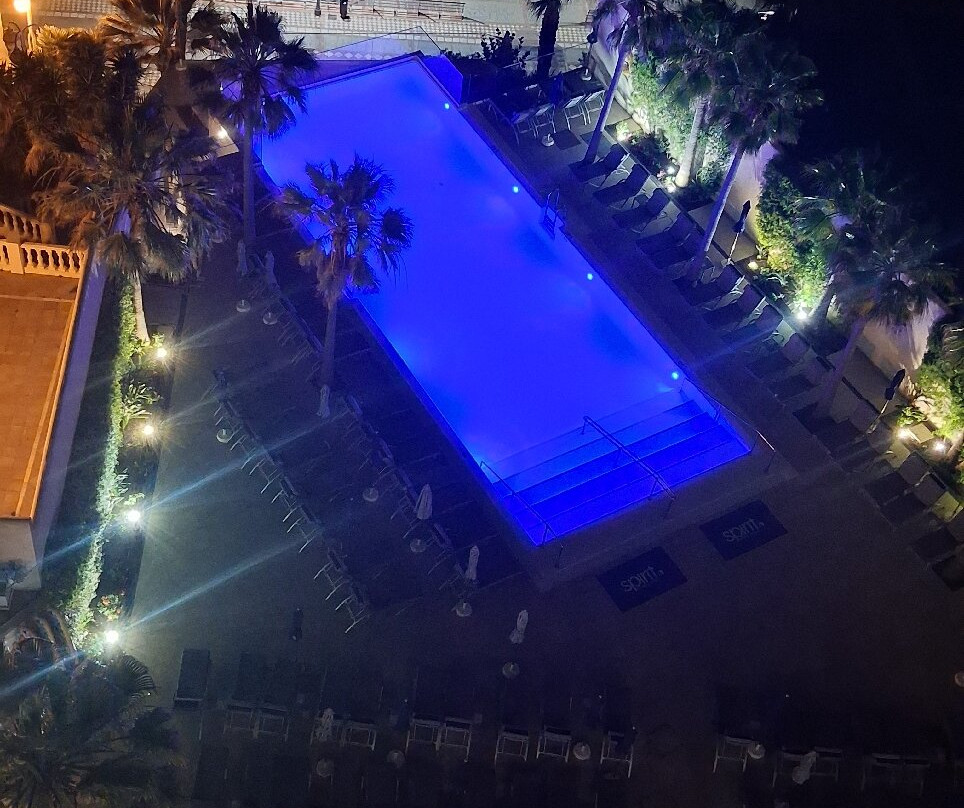 贝纳尔马德纳海滩森蒂多酒店主图