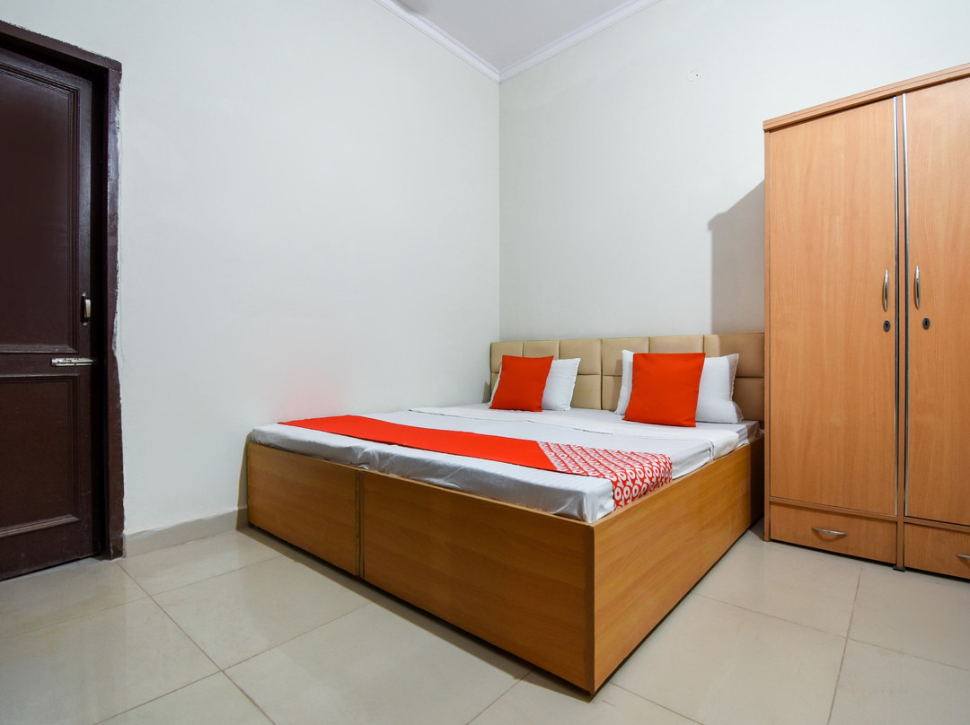 OYO Sabtera Homes