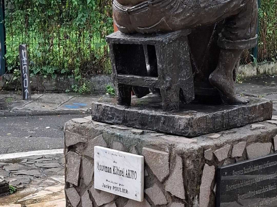 Statue De Marcel Lollia-Pointe-a-Pitre必去景点