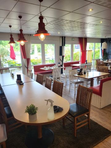 宜必思布雷斯特 Kergaradec 机场酒店-旅行者
