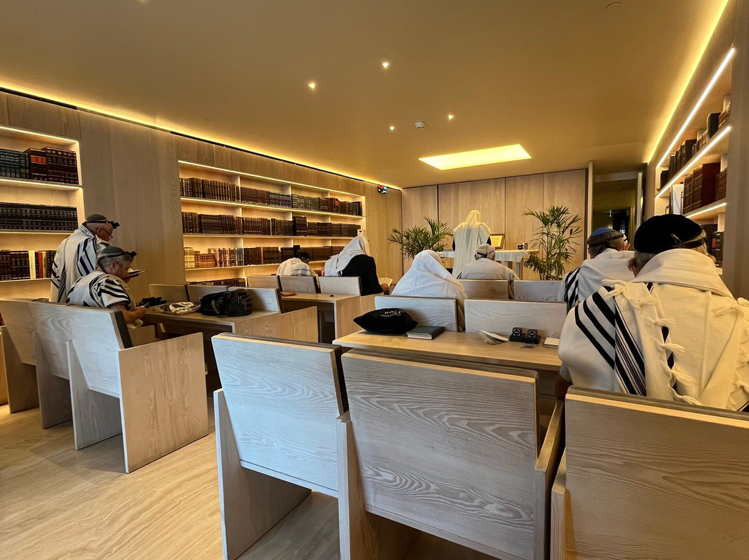 丹尼尔荷兹利亚酒店主图