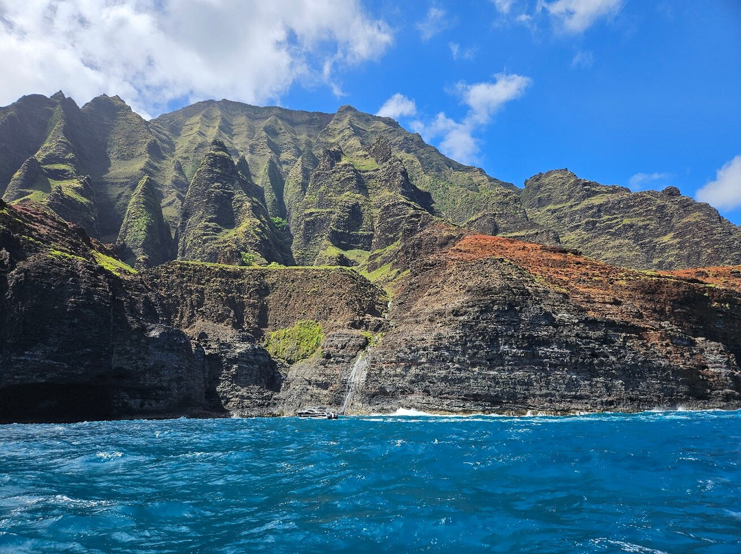 Makana Charters and Tours-卡慕也拉必去景点