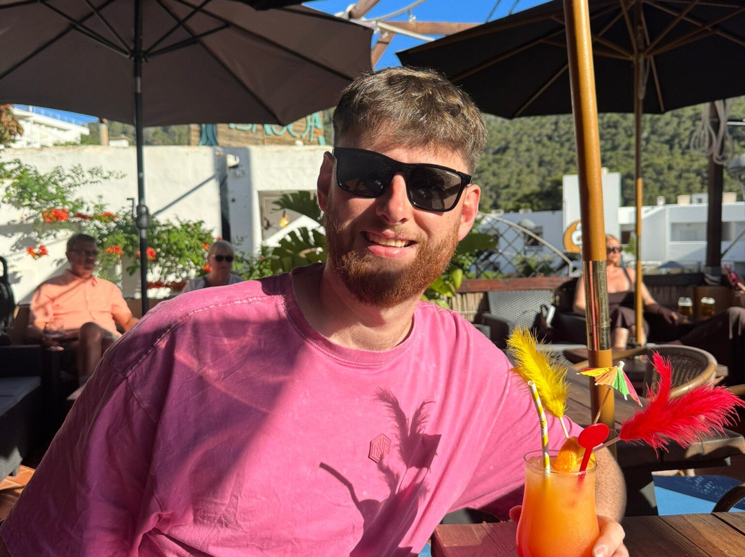 The Pirate Bar-Cala Llonga必去景点