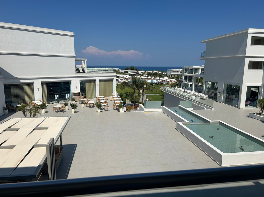 Asterias Beach Resort主图