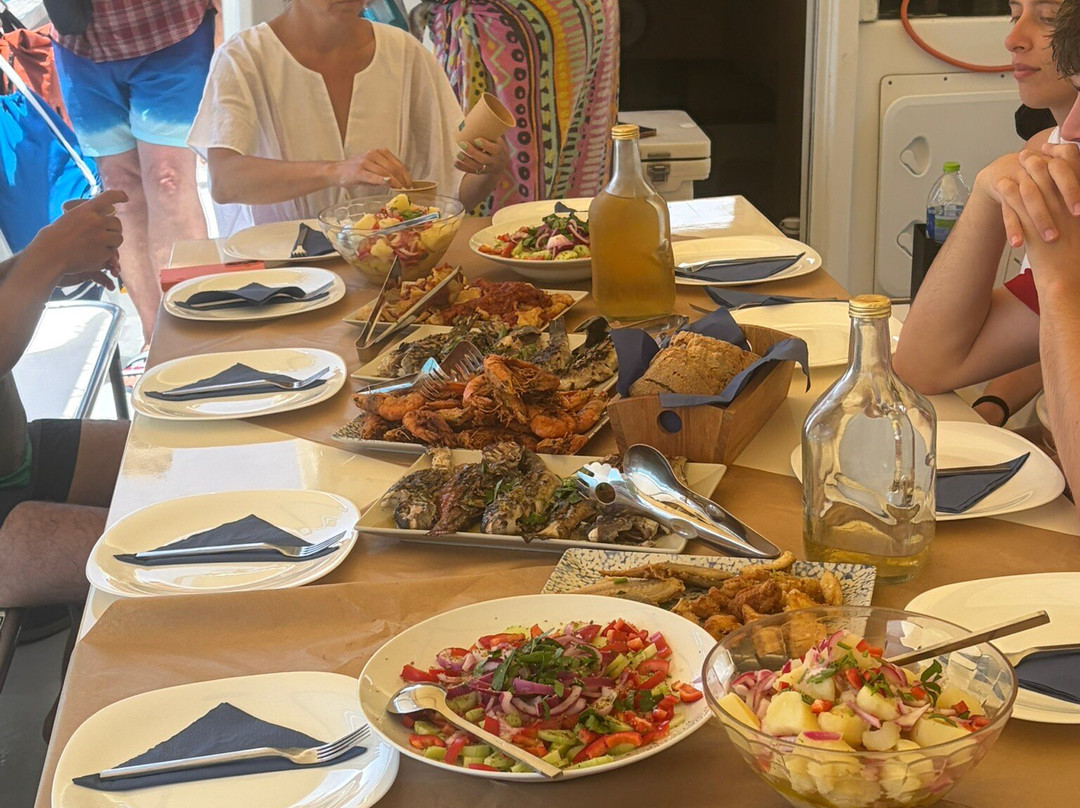 Fishing Tourism Kefalonia Dimitrios-Efthimia-Katelios必去景点