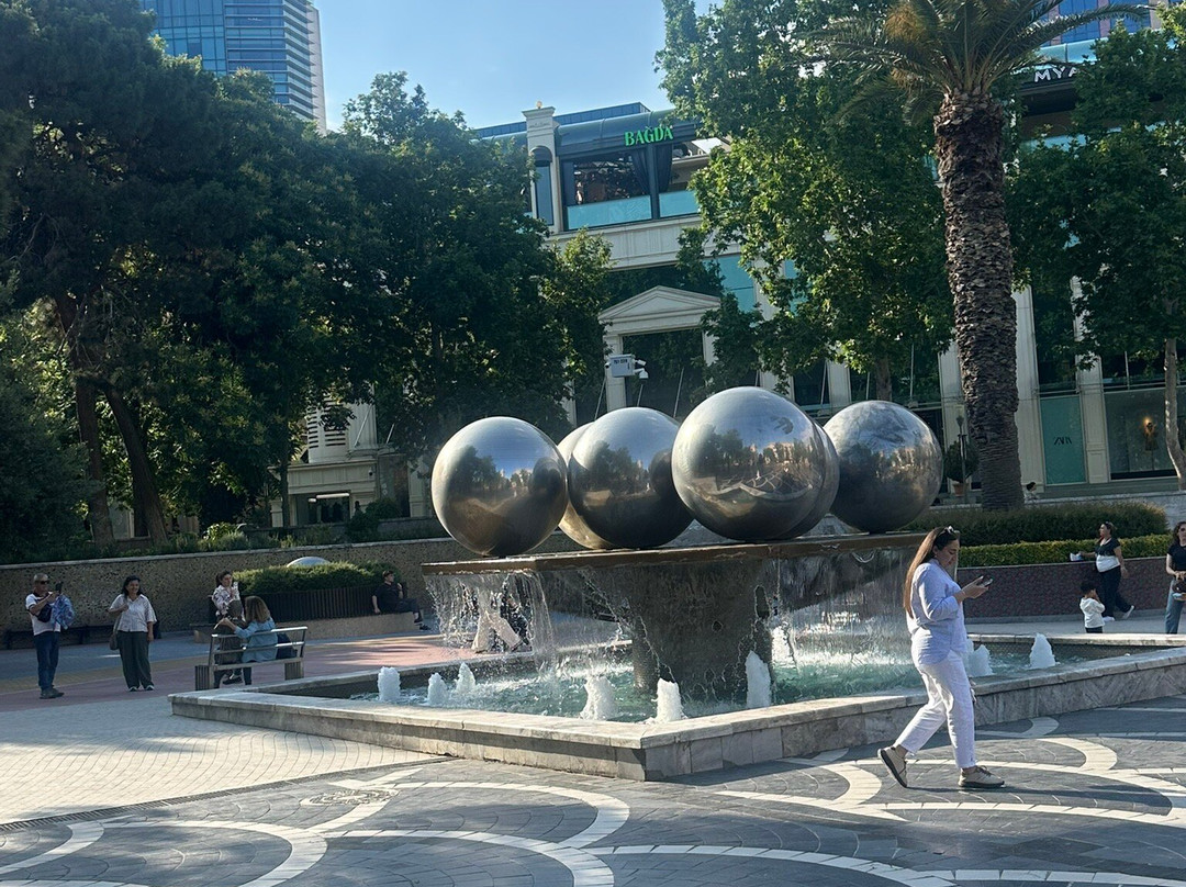 Fountain Square-巴库必去景点