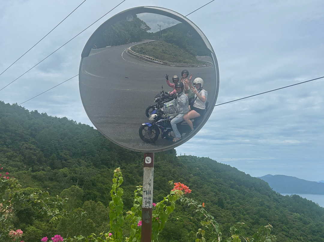 Hai Van Pass Riders-顺化必去景点