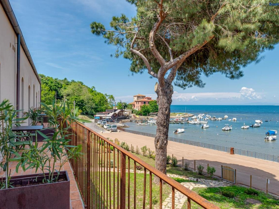 Porto Baratti Residence