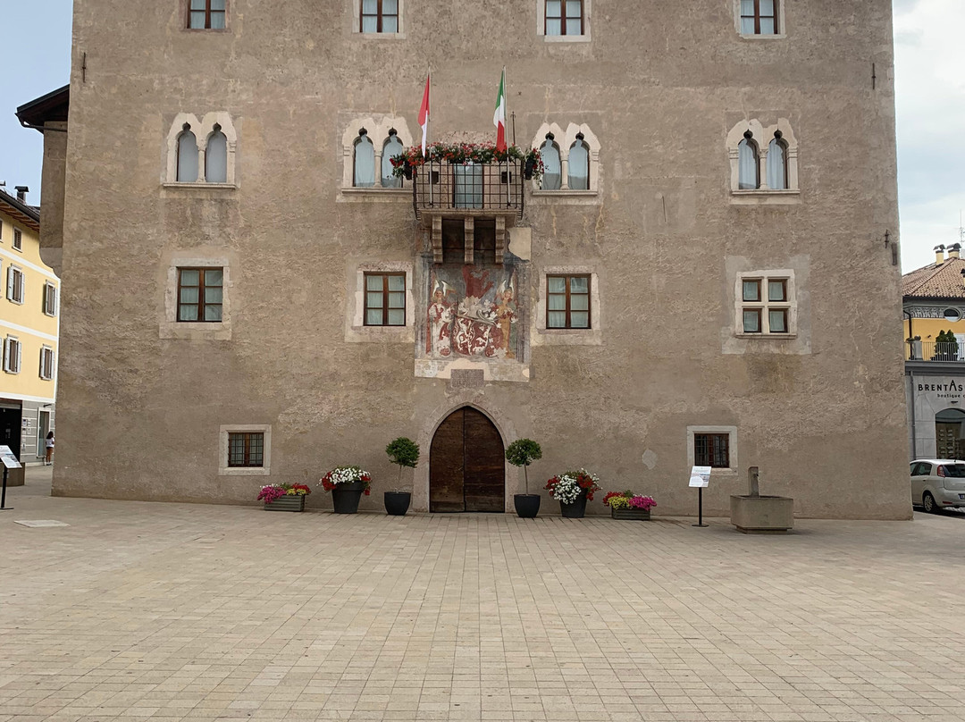 Palazzo Assessorile di Cles-Cles必去景点