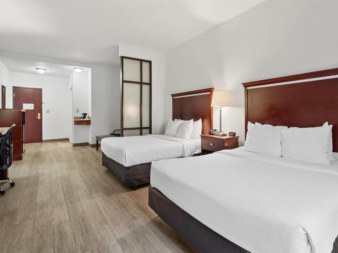 Azle酒店住宿-Comfort Suites at Lake Worth