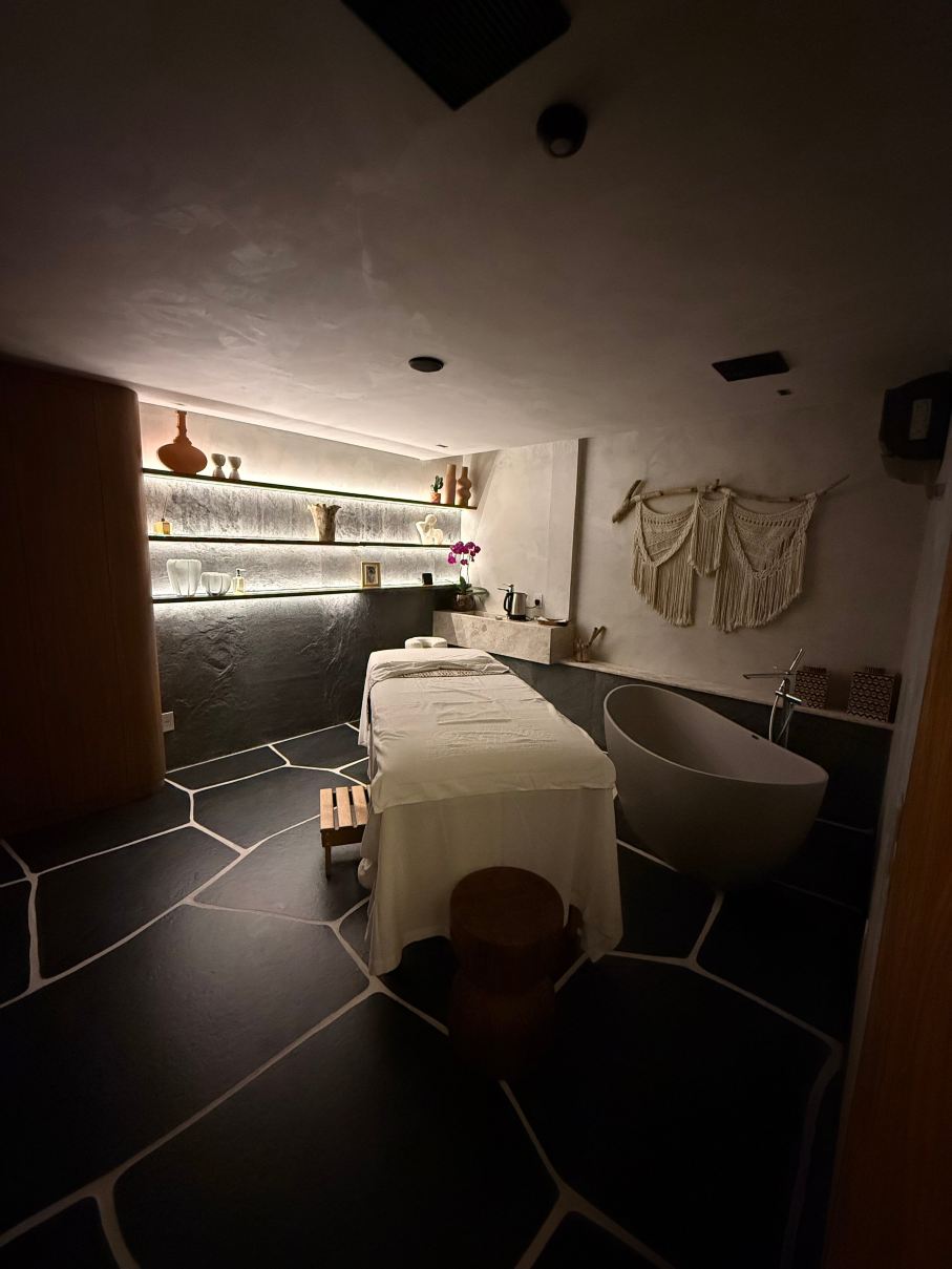 三马酒店-旅行者