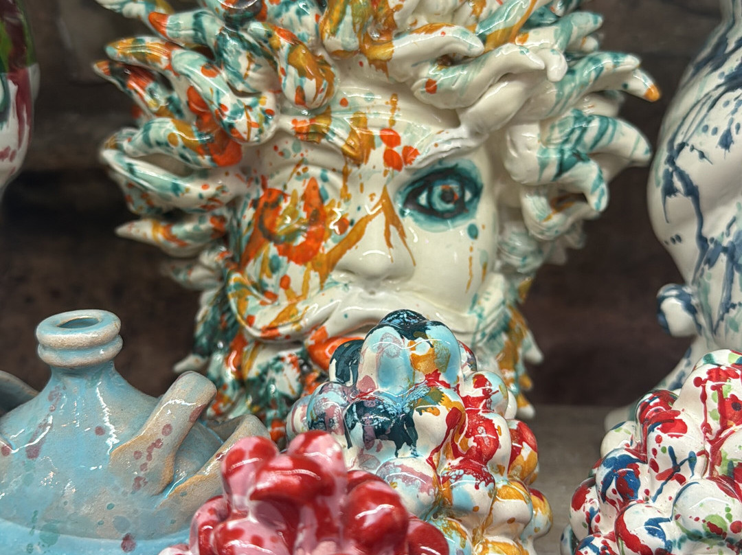 Aretusa Ceramiche  & Souvenir-锡拉库扎必去景点